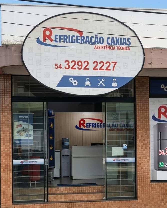 Técnico da Refrigeração Caxias em atendimento